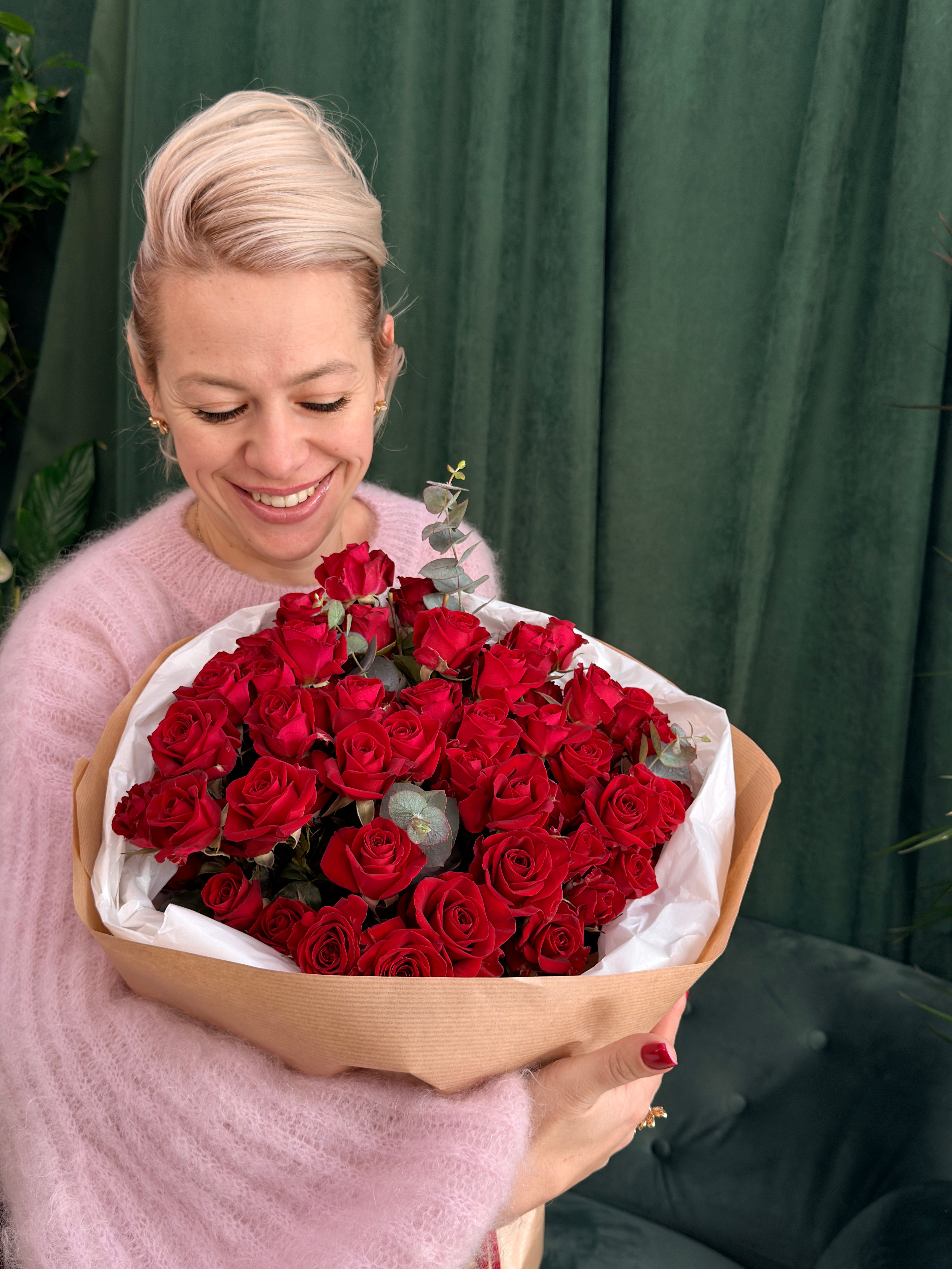 Кущикова троянда букетик