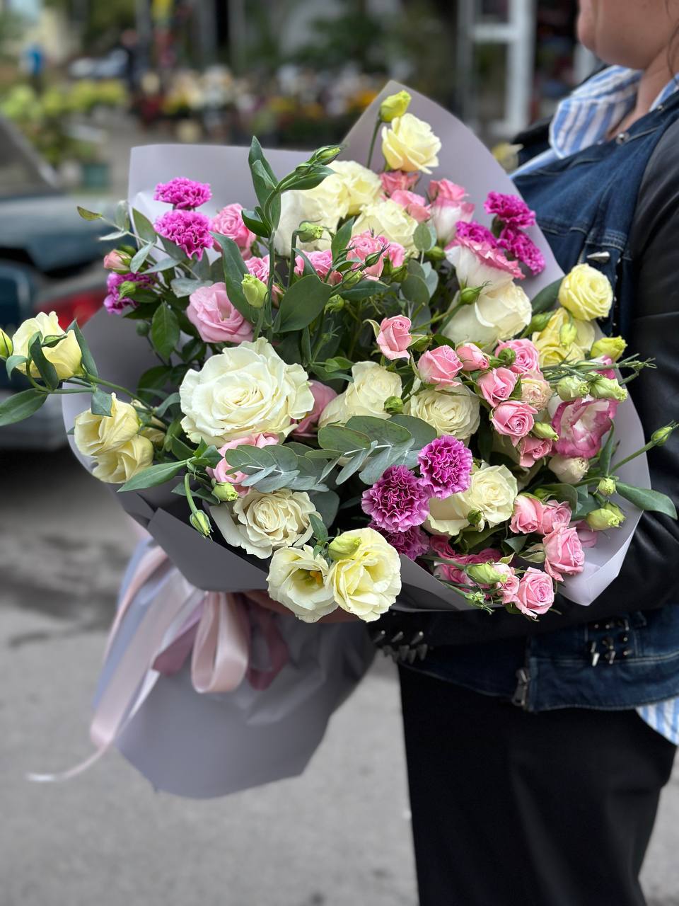 Букетик з мікс квітами